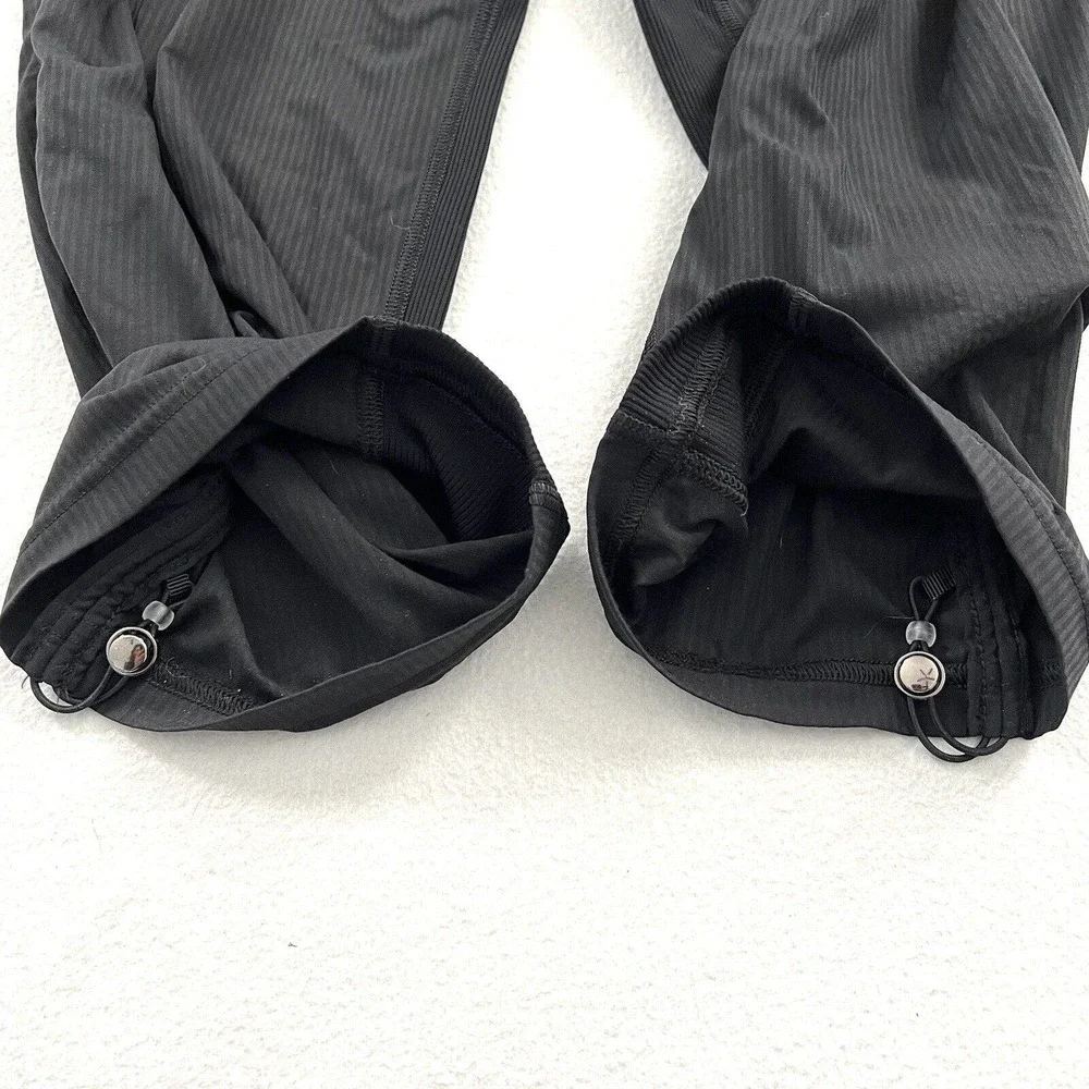 Lululemon Women Solid Black Dance Studio Mid-Rise Crop 25